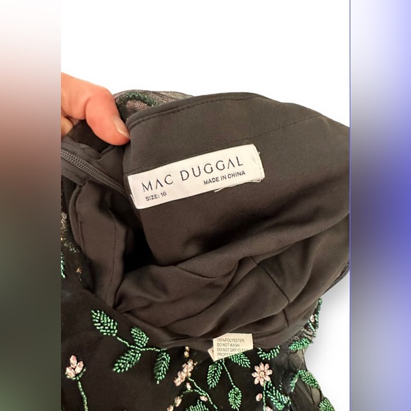 NWT MAC DUGGAL
STYLE 67870 🔥 Mother Of The Bride Dress 🔥 - Picture 8 of 8